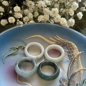 (1) Jade Stone Ring